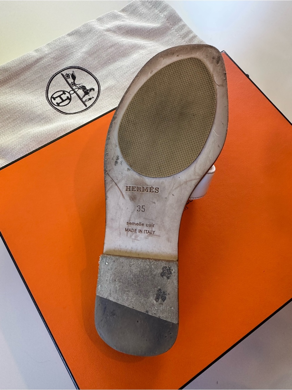 Hermes White Oran Sandals Size 35 - Picture 12 of 14